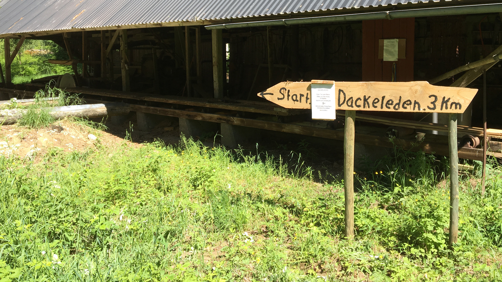 Dackeleden vid Lövshults turistcenter i Lövshult i de södra delarna av Sävsjö kommun.