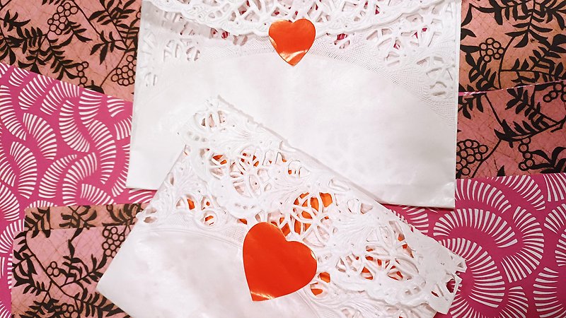 två personer som tittar på en datorskärm (AI-genererad)